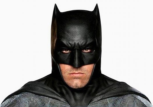 Ben Affleck had his eyes batted for two hours a day in preparation for this role. 