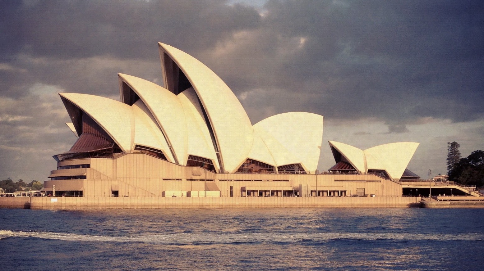 sydney opera house