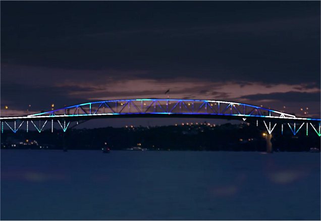 Auckland harbour bridge solar powered lights