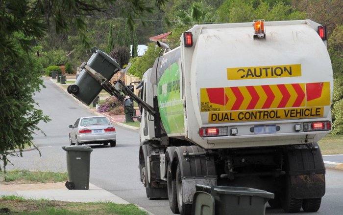 Waste collection truck - hydrogen, solar, wind