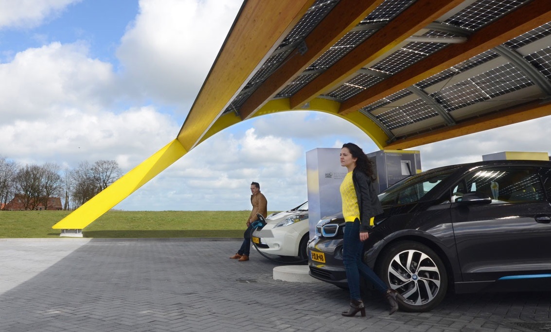 Bifacial Charging Station