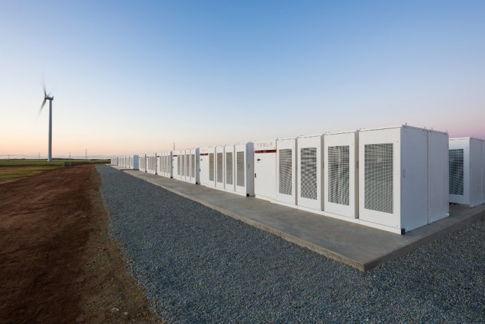 Tesla Powerpack Big Battery Project