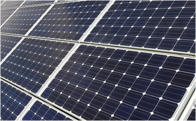 Solar power at Vicinity Centres and Stockland shopping malls