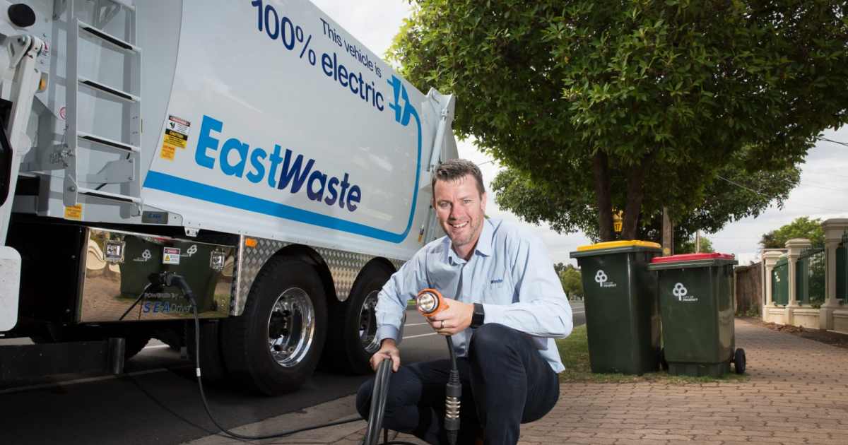 Electric waste collection truck