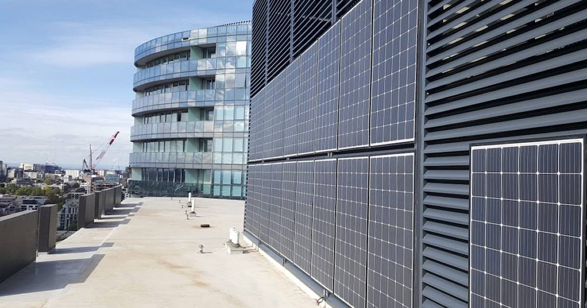 Vertical solar panels - Australia