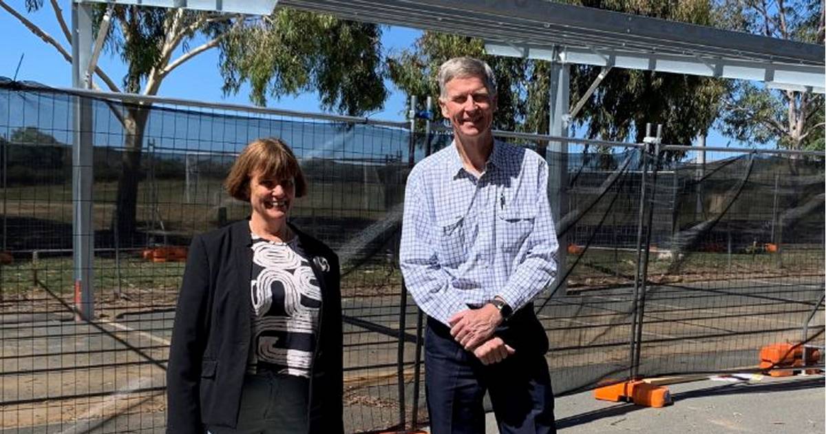 La Trobe Unversity - solar power