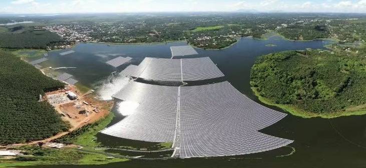 Floating solar farm