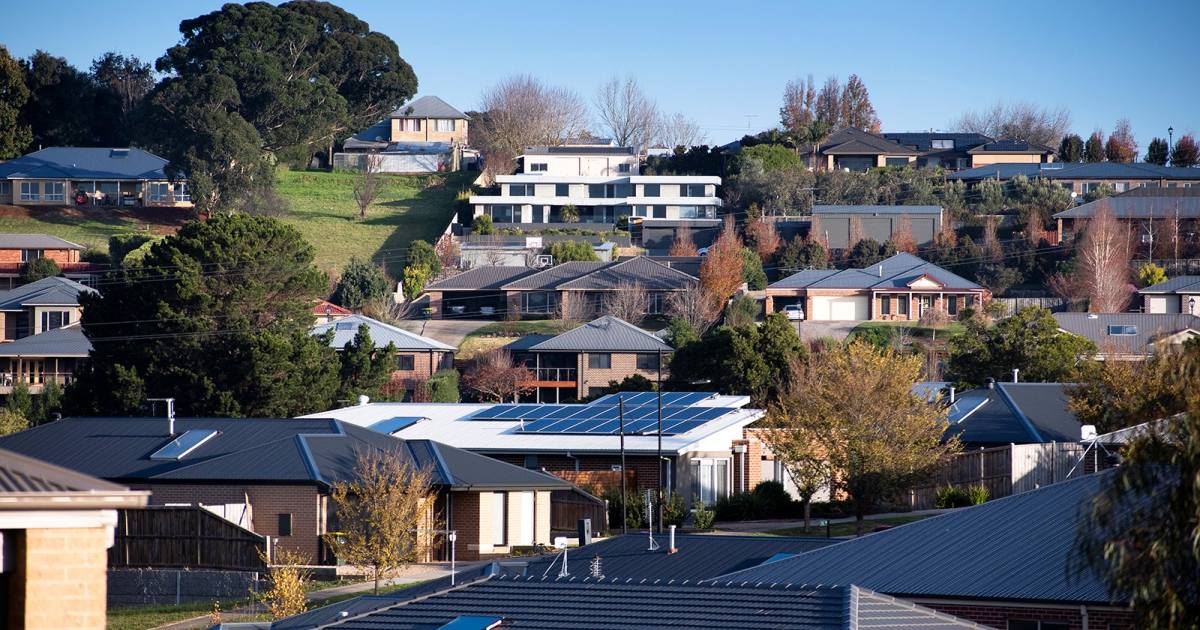 Solar and battery storage in Victoria