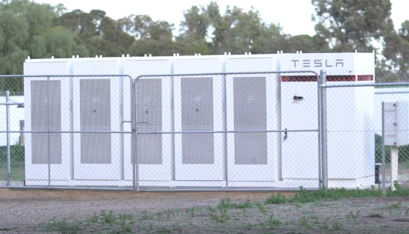 Tesla Powerpack