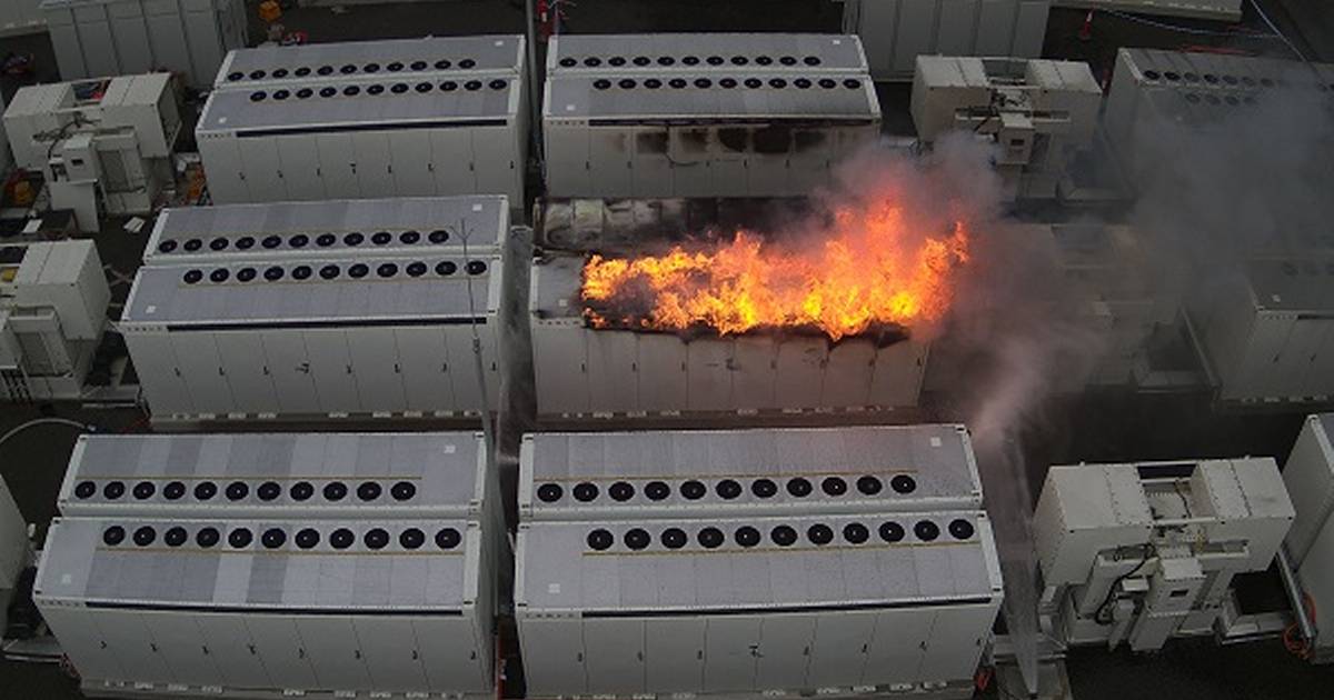 Victorian Big Battery fire