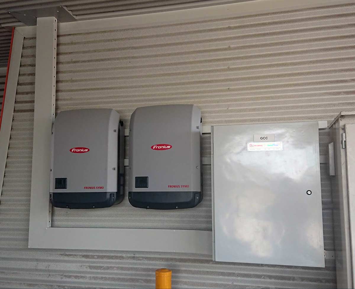 Fronius inverter installation with cable duct