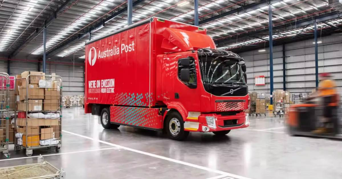 Australia Post - Volvo FL Electric truck