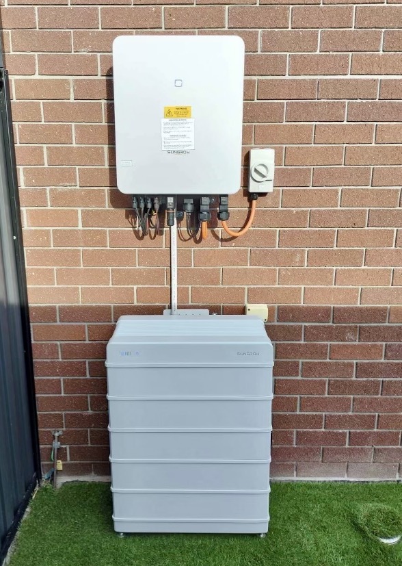 an installation of 5 stacked Sungrow HBR HV batteries