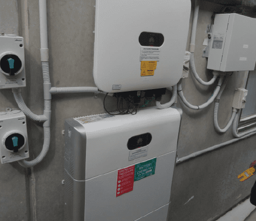 Huawei solar and battery inverter