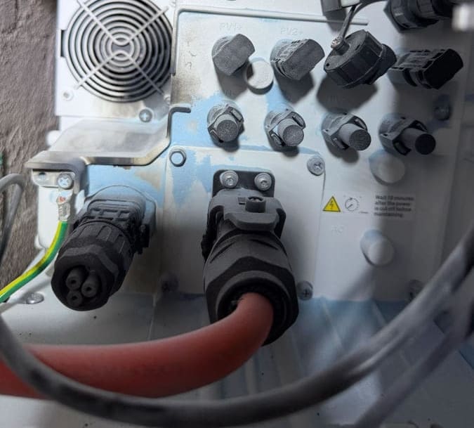A burnt sigenergy inverter