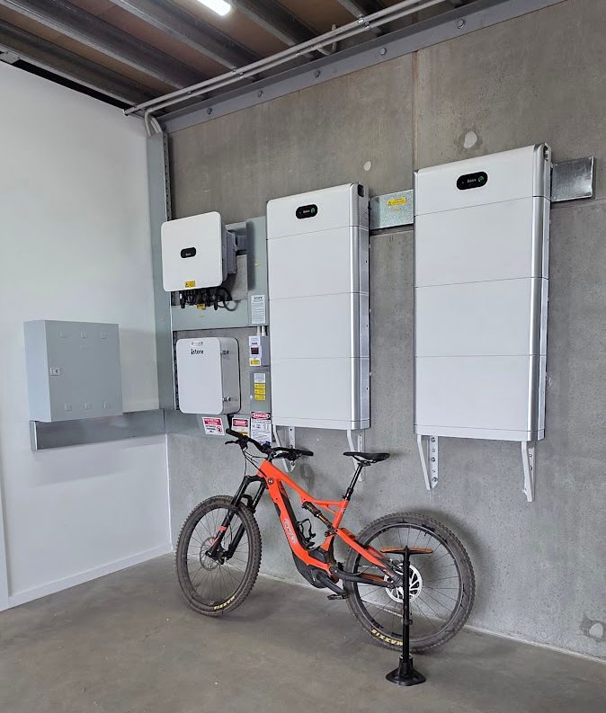 iStore solar battery