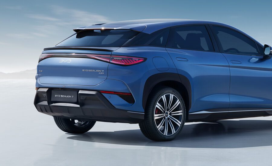 The BYD Sealion 7