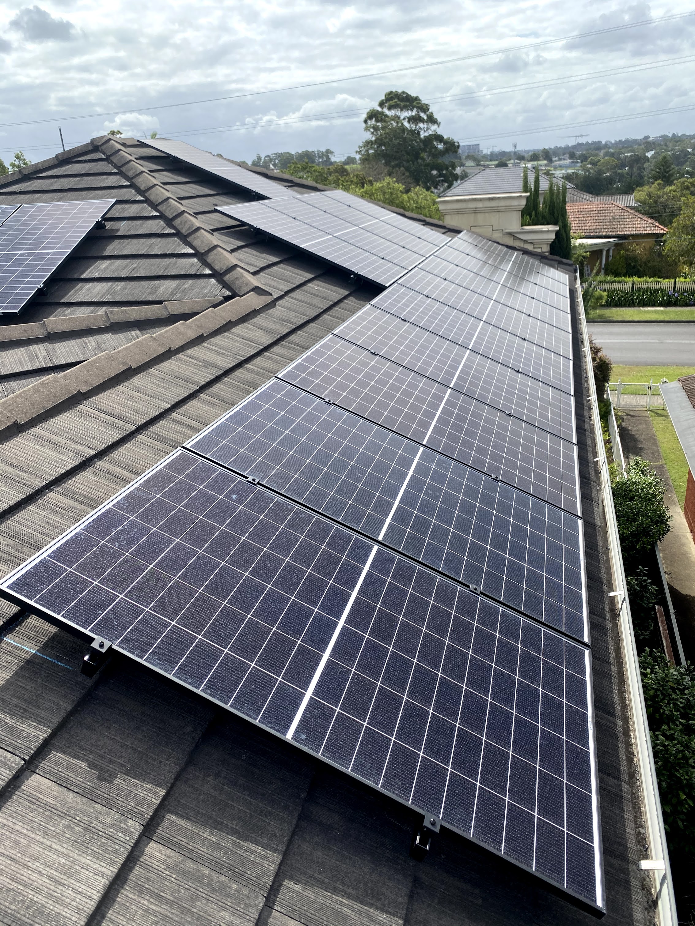 rec-solar-panels-review